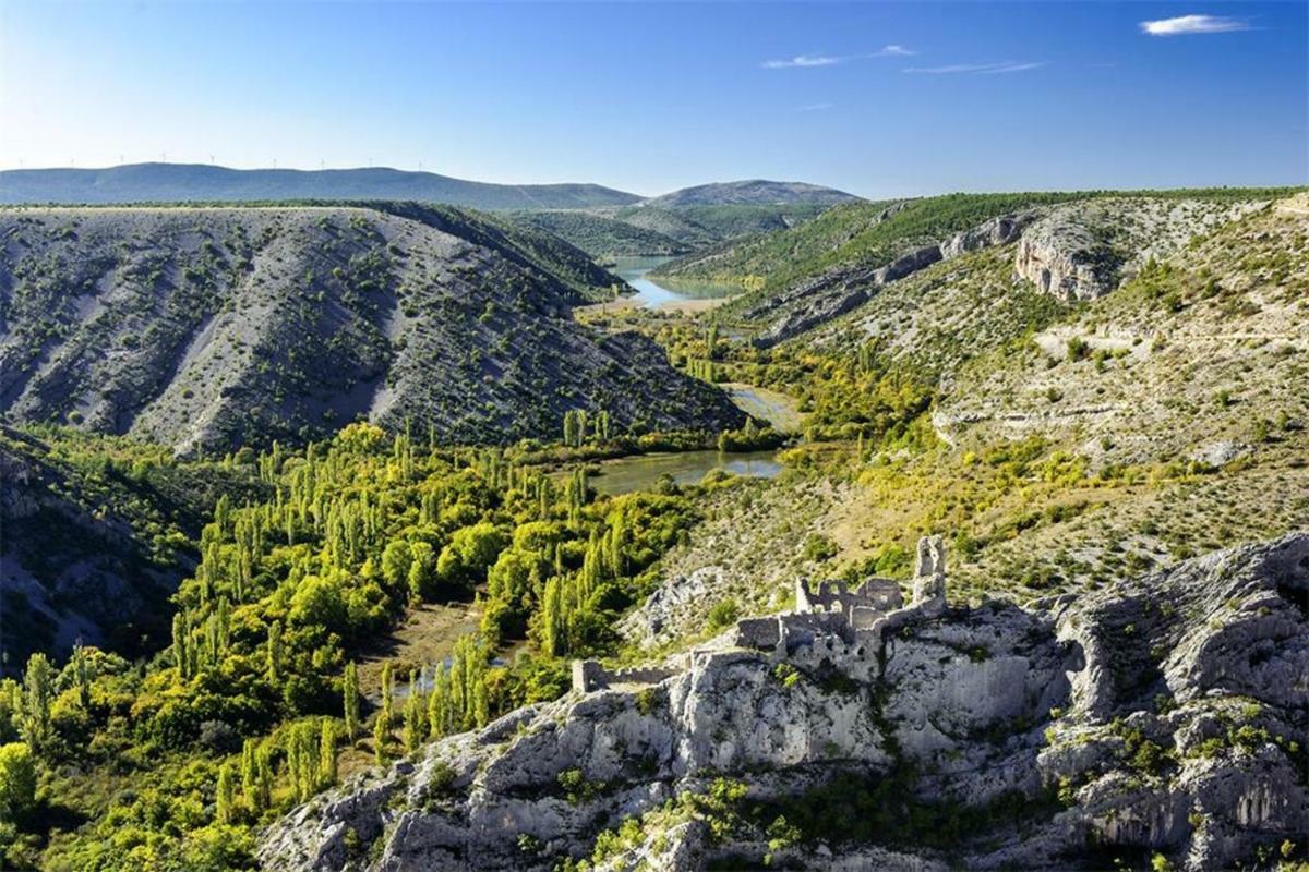 Hotel Park Drniš Dış mekan fotoğraf